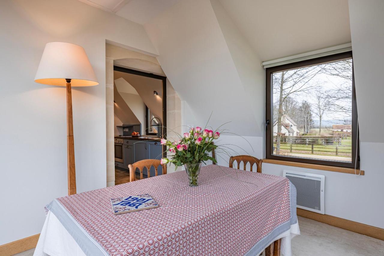 Charmante Chaumière Romantique Avec Piscine Chauffée